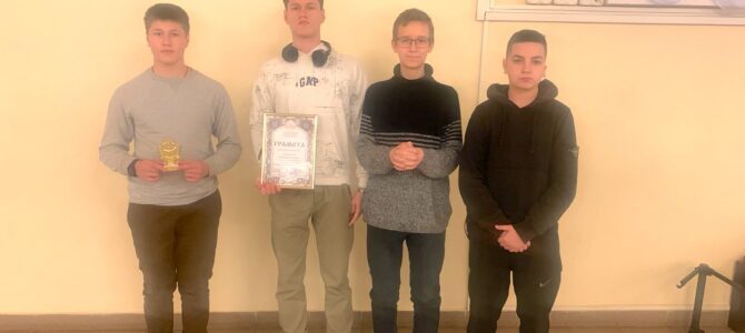Участие в епархиальному туре интеллектуальной игры «Что? Где? Когда?»
