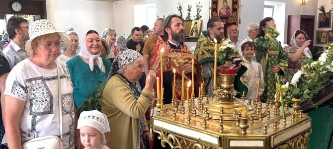 Престольный праздник в Троицком храме села Пирочи