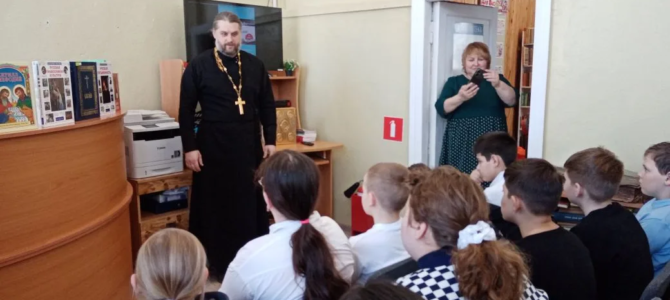 День православной книги на приходе Троицкого храма села Пирочи